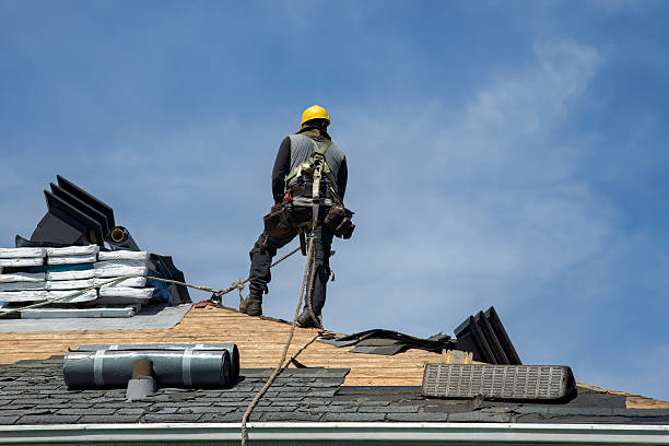 Professional Roofing technician working in Mission Hills, KS